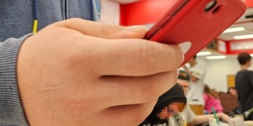 Australia Moves to Let Social Media Users Over 16 Turn Off Recommendation Algorithms